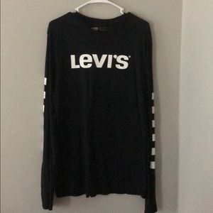 Levi’s Long Sleeve T-Shirt
